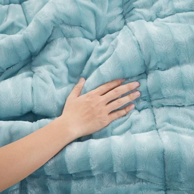 York Brushed Faux Fur Comforter Mini Set - Image 4