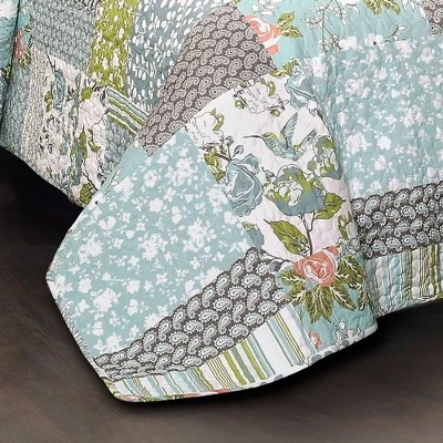 Blue Roesser Quilt Set - Lush Décor - Image 2